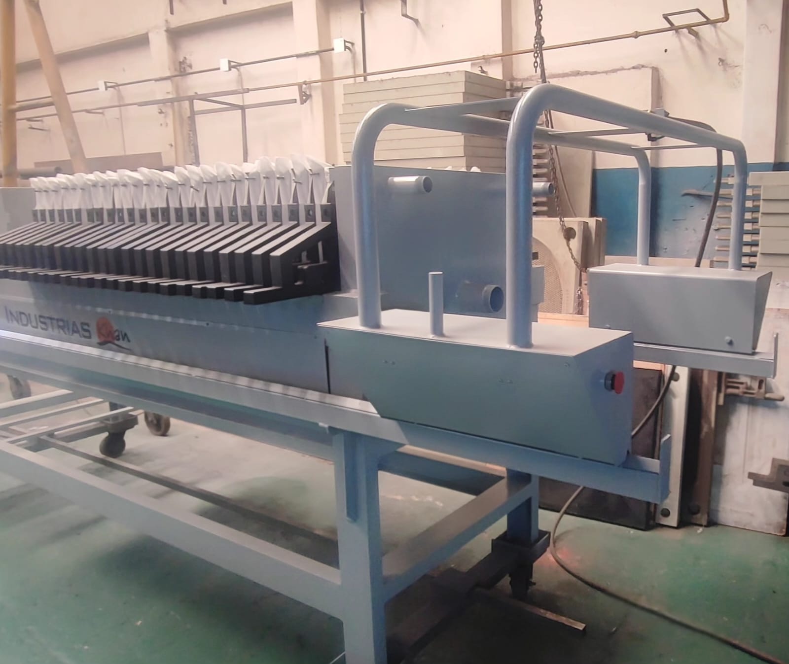 Filtro Prensa con Separador de Placas Neumático